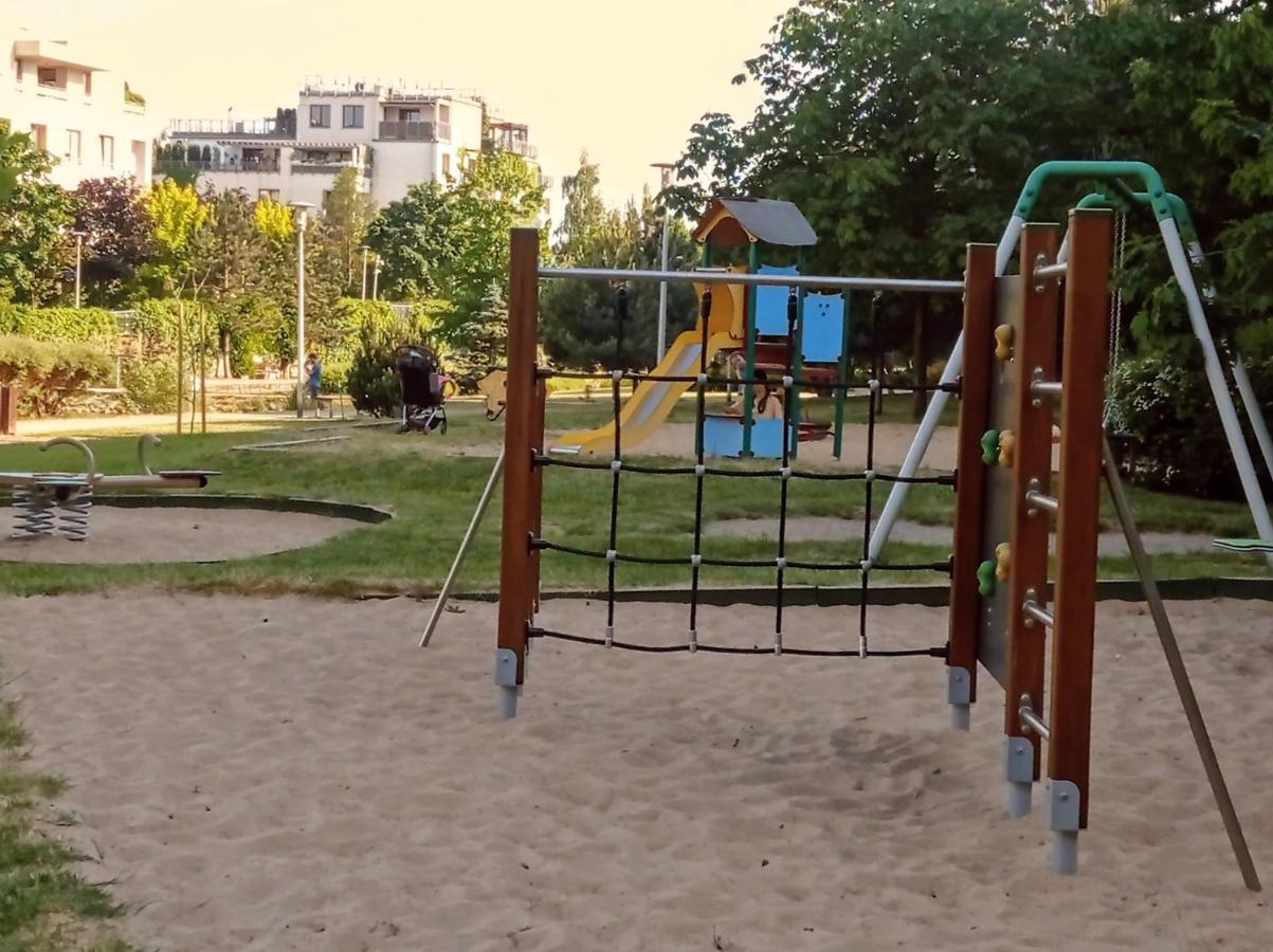 وارسو Mokotow, Apartment With Terrace, Greenery And Near The Airport! المظهر الخارجي الصورة